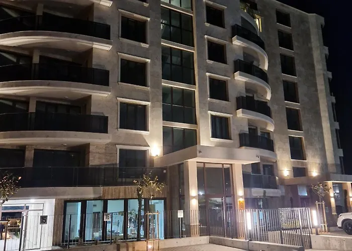 Sea View -10 Min To -weekend Access -garage Incl Apartment *