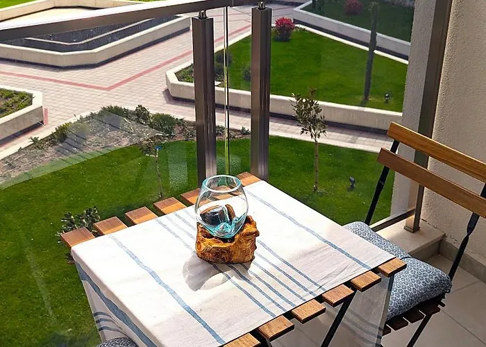 Apartment Sea View -10 Min To -weekend Access -garage Incl *