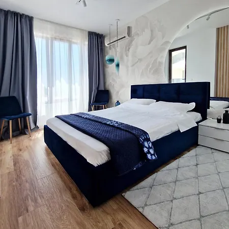 Apartment Sea View -10 Min To - Pool -garage Incl