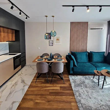 公寓 Sea View -10 Min To -weekend Access -garage Incl 瓦爾納