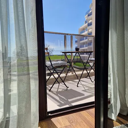Sea View -10 Min To - Pool -garage Incl アパート ヴァルナ