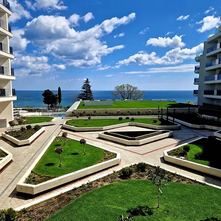 Sea View -10 Min To -weekend Access -fast Wi-fi Appartamento Varna