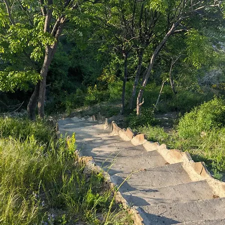 Sea View -10 Min To -weekend Access -fast Wi-fi Apartamento